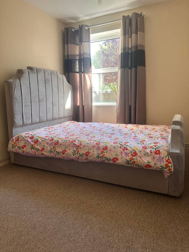 Spacious Double Room. All bills included. Main Photo