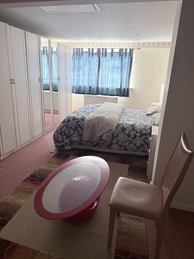 A room available to rent asap Main Photo