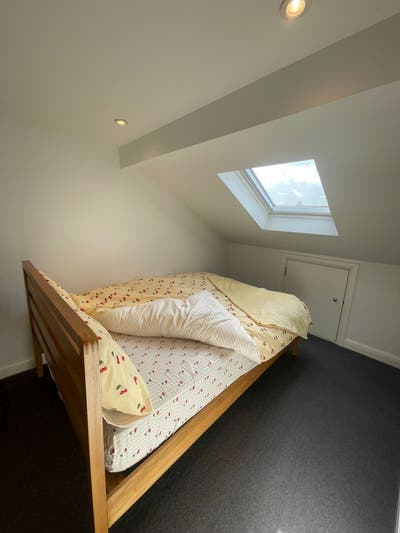 Double room with ensuite available E17 Main Photo