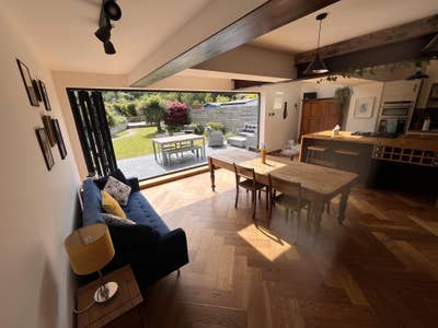 Double Room/Whole House in Mumbles - Read Desc.! Main Photo