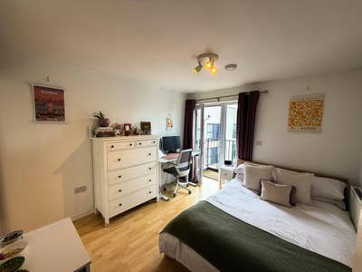Double room in Tooting Broadway  Main Photo