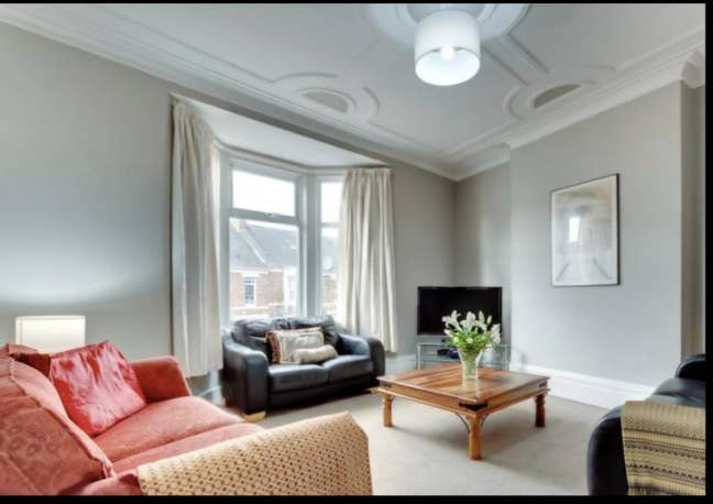 Double bedroom  Main Photo