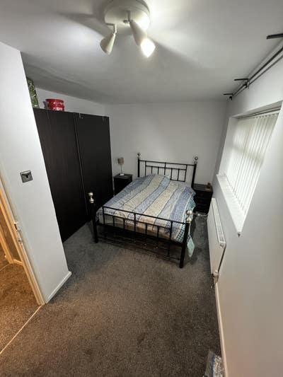 Spacious Double Bedroom + Private Separate Office  Main Photo