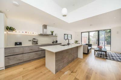 Double Bedroom, Ensuite, Extra Room - Entire Loft Main Photo