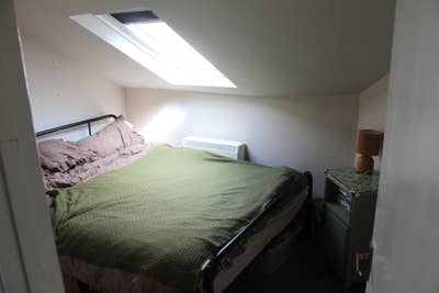 Small Double Room in a 2 Bed Flatshare Main Photo