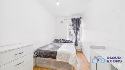  Two Rooms – E1 🏠 Liverpool St / Aldgate Zone 1 Main Photo