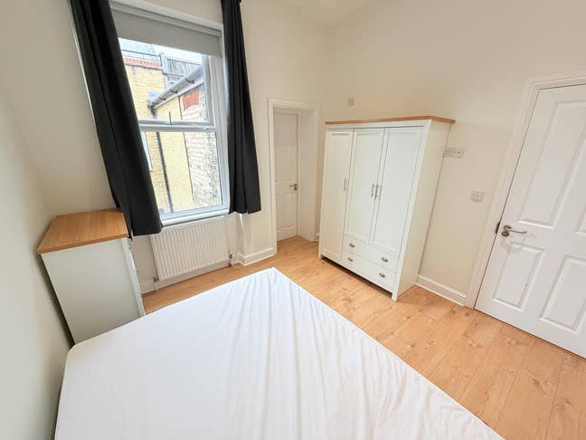 Brand New Ensuite - All Bills Included Main Photo