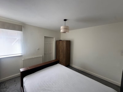 Double Room En-suite | Bills inc  Main Photo