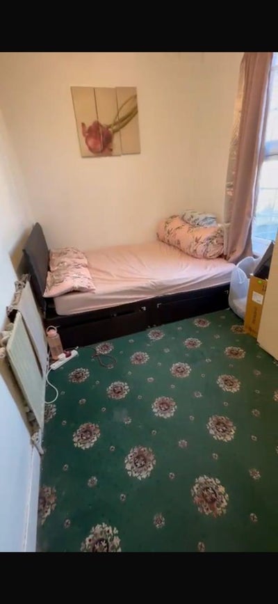 Room available for female Main Photo