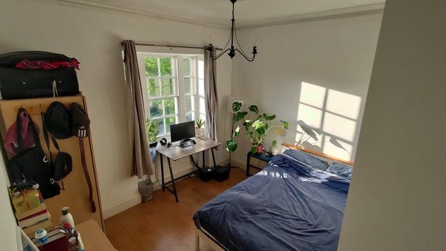 Spacious Room in Sociable Finsbury Park Flat Main Photo
