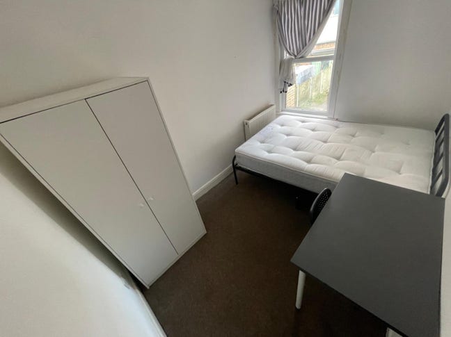 ✨ Living Room & Garden I Leyton I Victoria Line Main Photo