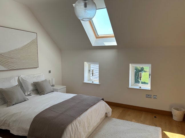 Luxury Monday–Friday executive room Main Photo