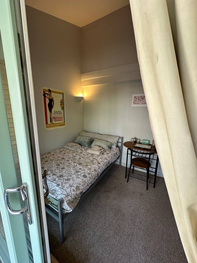 Cozy room in a 3br house near South Park Main Photo
