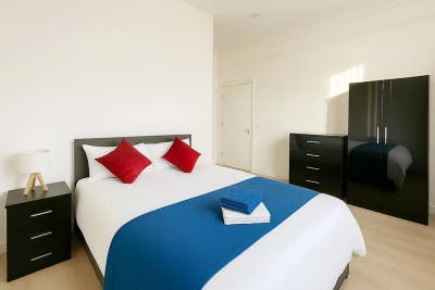 Luxury en-suite room in Liverpool Main Photo