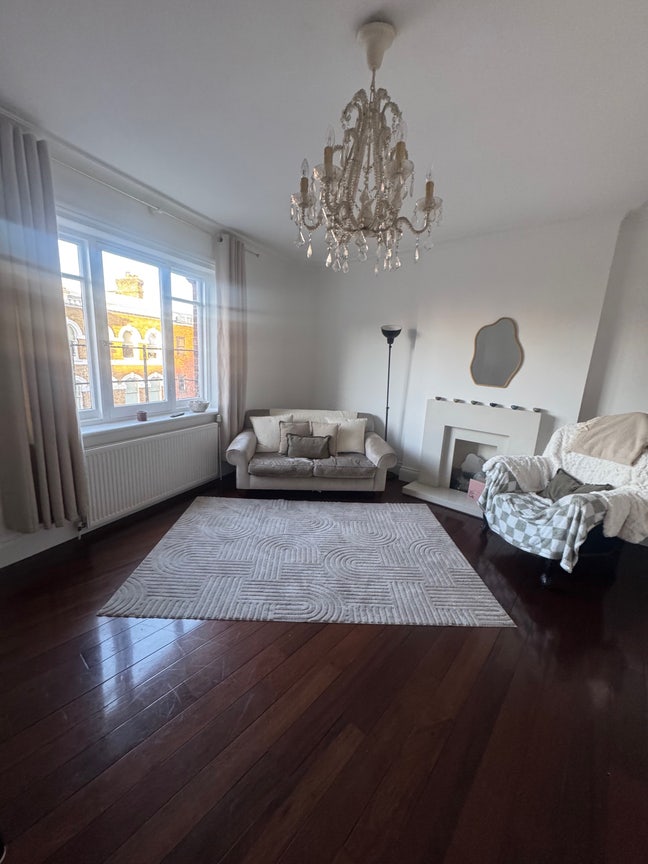 1 bedroom available in Hampstead  Main Photo