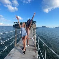 Professional Female seeks a single or double room Main Photo