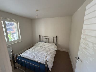Room in a two-bed apartment  Main Photo