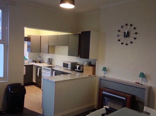 Double Room, Close to City Centre Main Photo