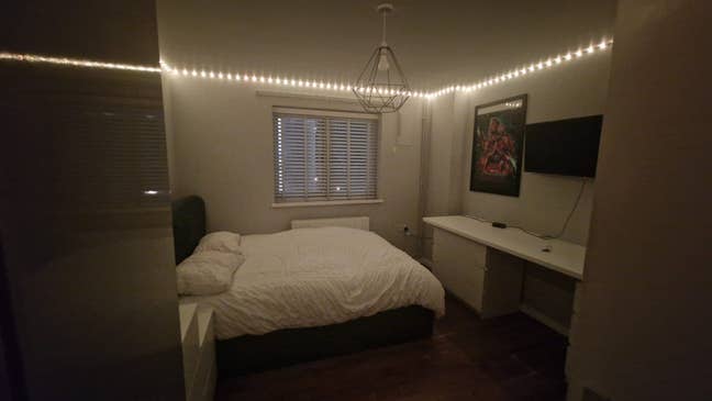 MON–FRI Double Room | SE16 Main Photo