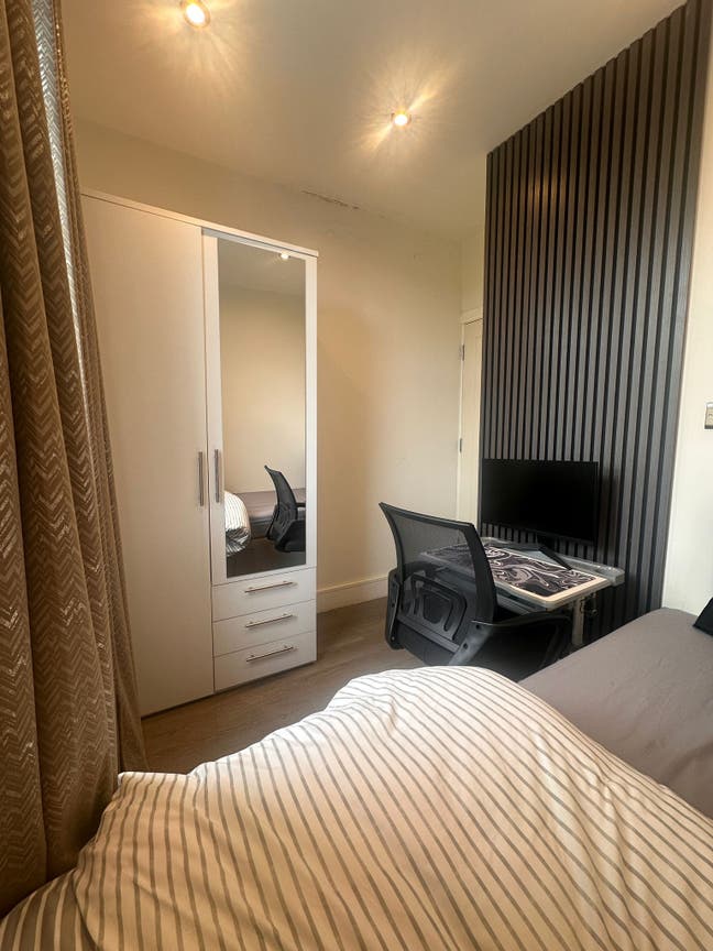 Box room to rent in Redbridge (near Goodmayes & Se Main Photo