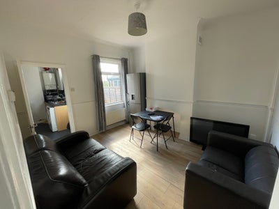 Super Double Room 5 min from Town centre Main Photo