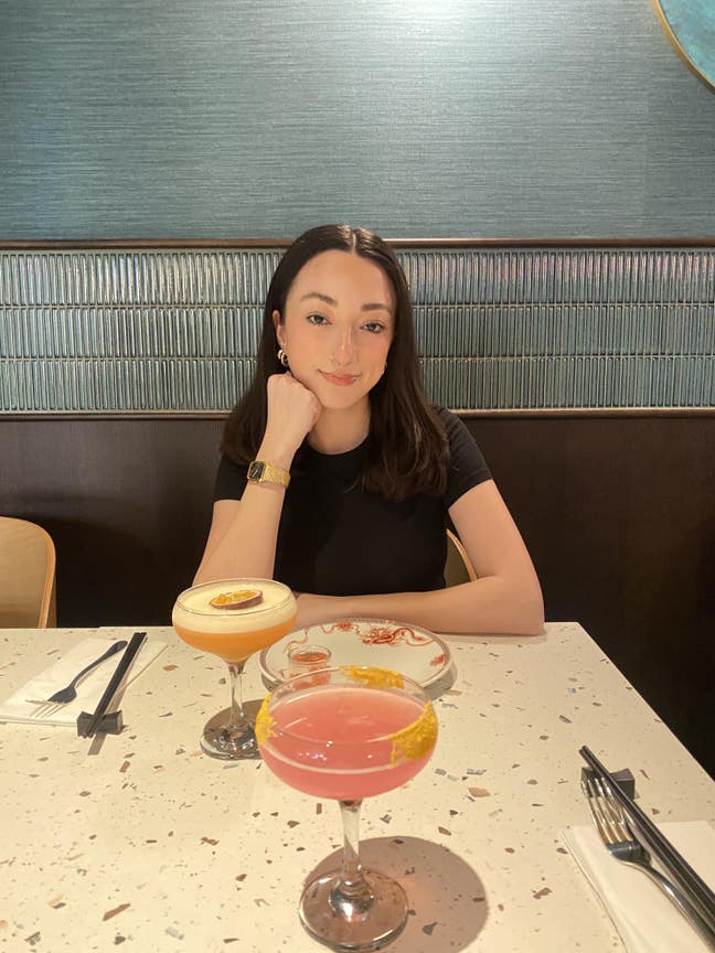 Professional Female seeks a double room Main Photo