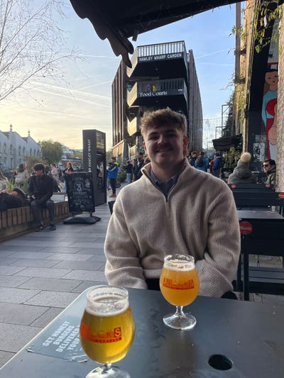 Placement Student looking for a room or flatmates Main Photo