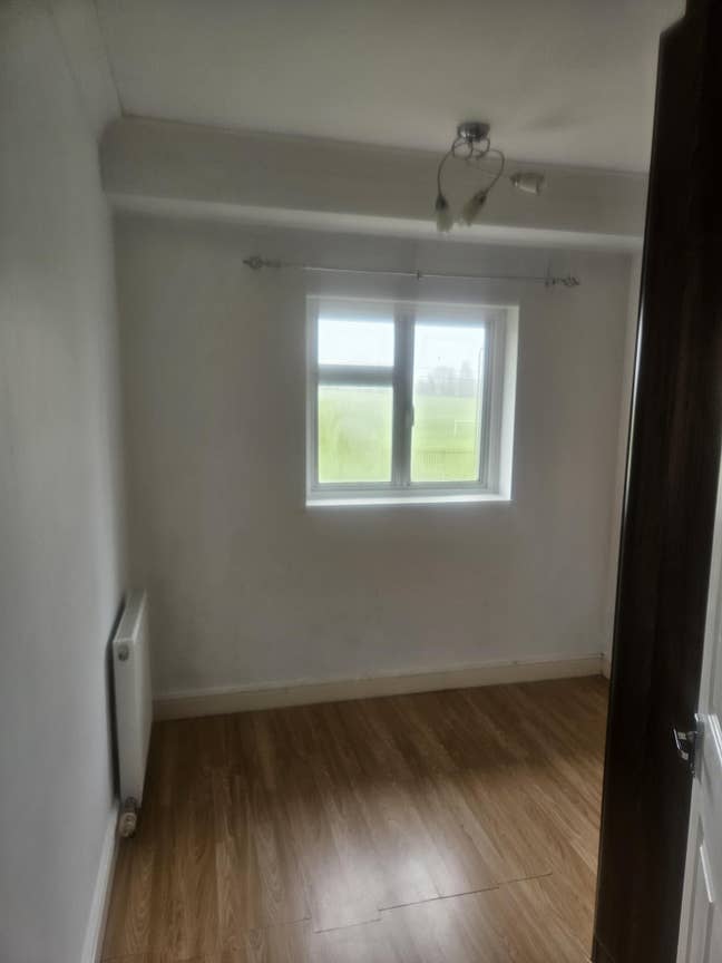 Single room for rent  Main Photo