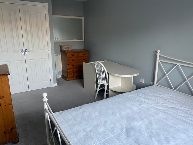 Lovely furnished Double Room-Chichester Main Photo