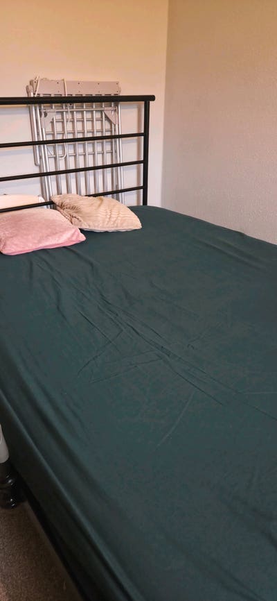 Double bed room available  June 16th to July 29th Main Photo
