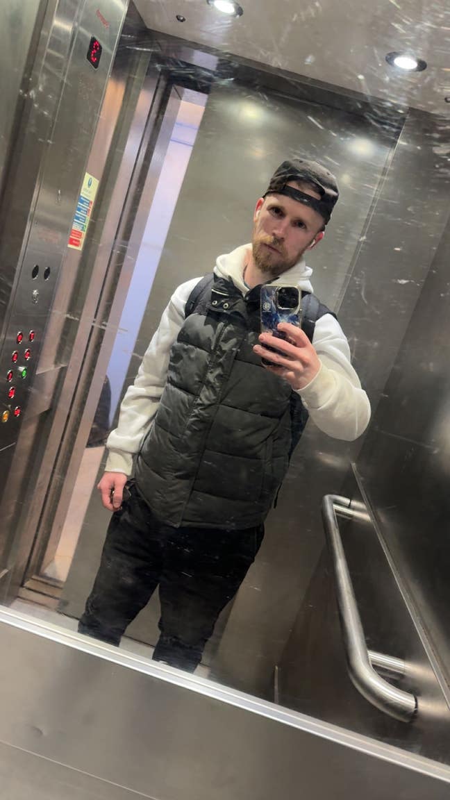 Hi im luke looking for a long term basis plac... Main Photo
