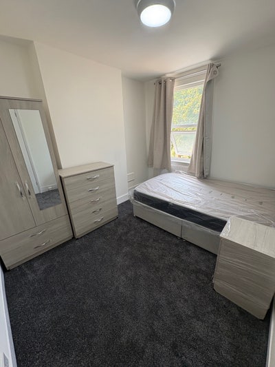 Furnished Double room to rent Main Photo