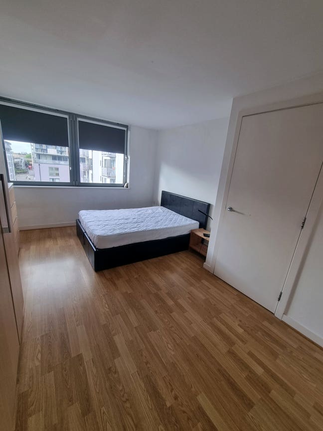 Ensuite bedroom available - Greenwich Main Photo