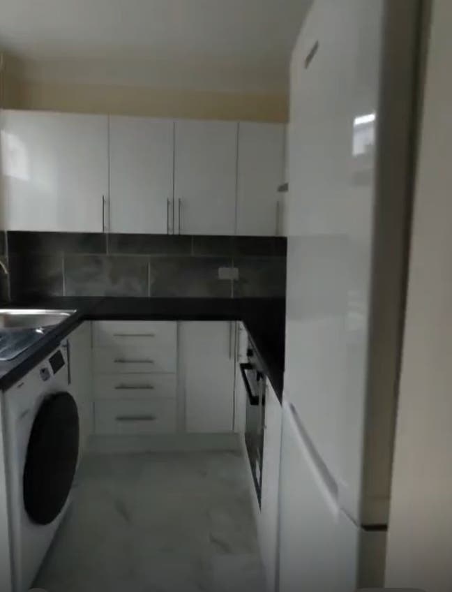 Spacious Double room available Main Photo