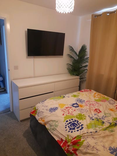 A double furnished room in a newbuild in clydebank Main Photo