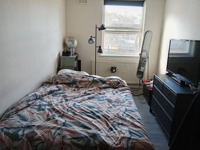 Shared 2 bed in foresthill Main Photo