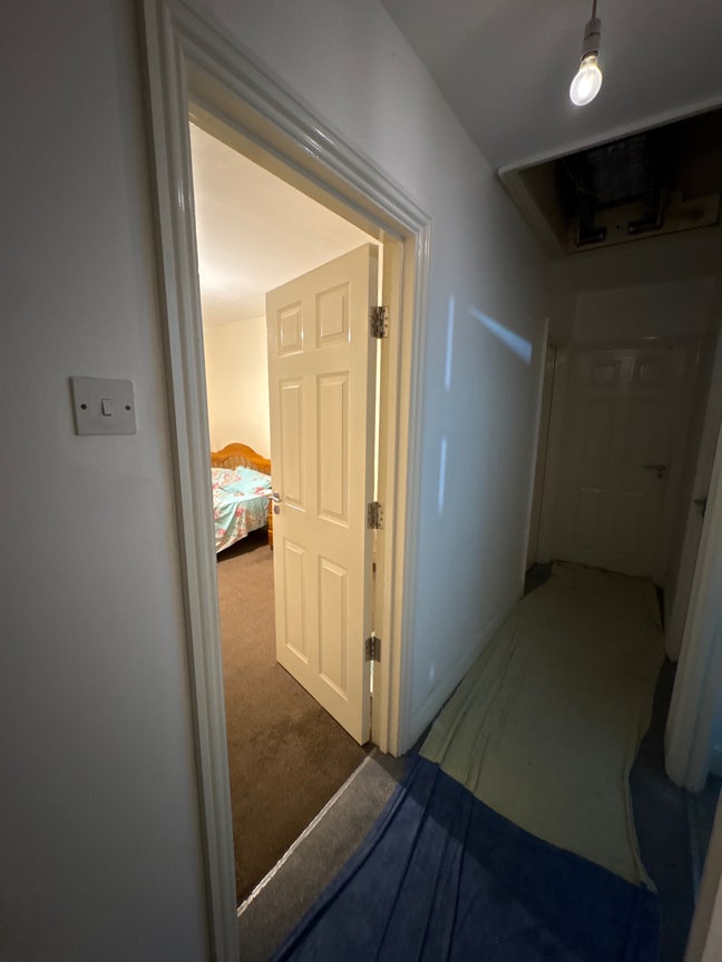 House Is available for Rent Main Photo