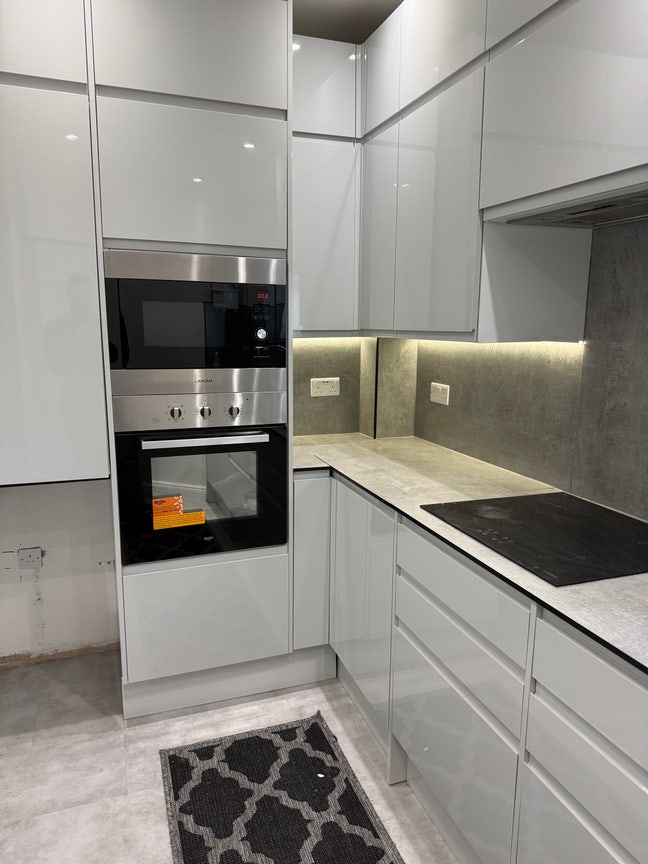 11A beautiful new flat with 2 rooms available  Main Photo