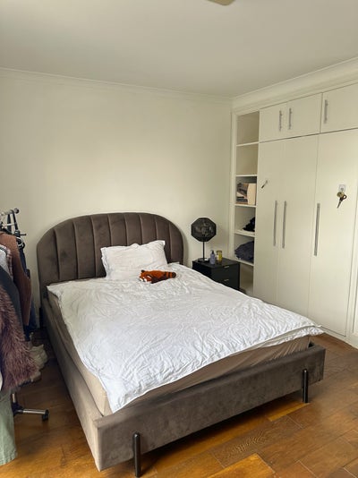🏡 South Kensington Sunny Large Ensuite Room  Main Photo