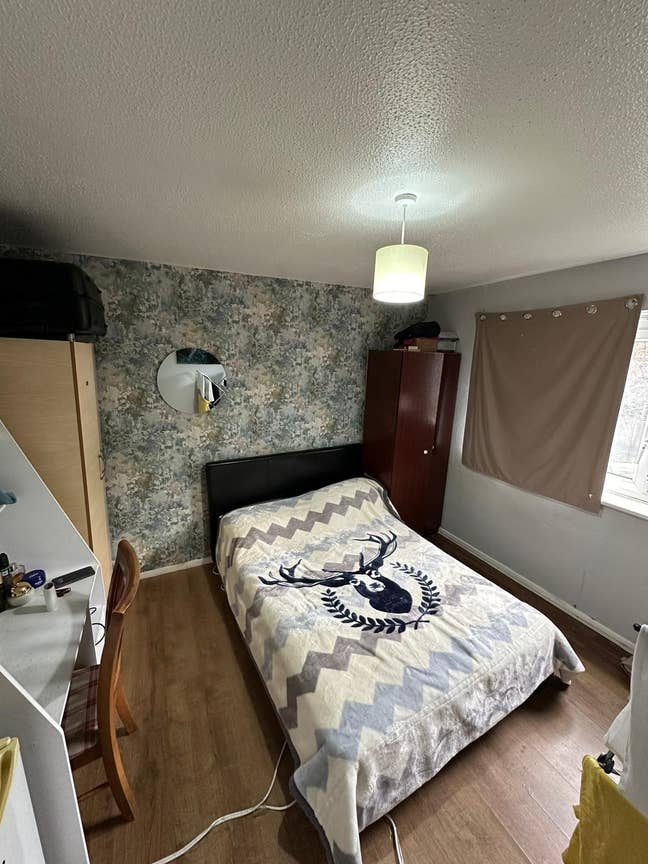 Double Room Stratford/ Bramley By Bow  Main Photo