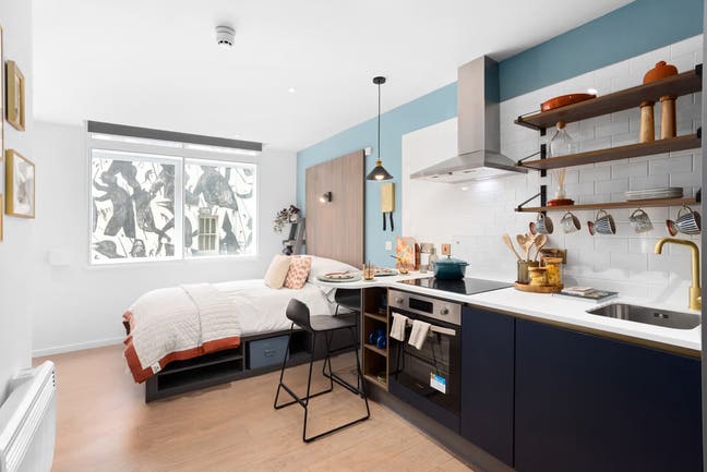 Premium Studio Tenancy Takeover Main Photo