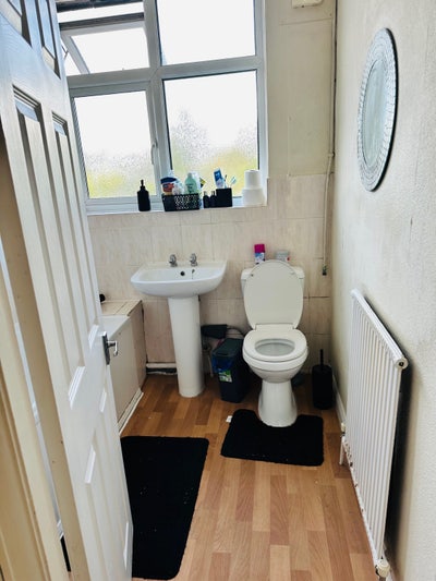 Room to let Main Photo