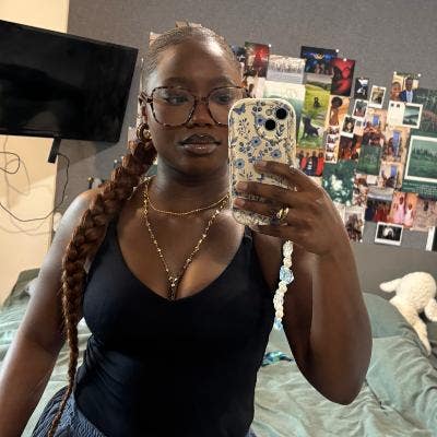 Student Female seeks a double room Main Photo