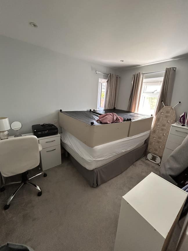 Double Bedroom Available in Slough - Near Station Main Photo