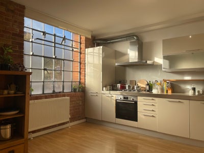 Double room in Bermondsey 2bed Main Photo