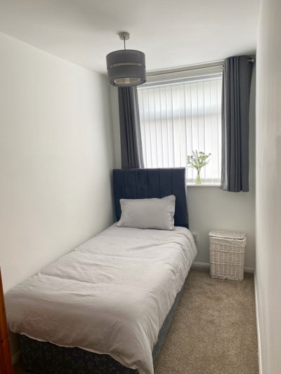 Single Room - All Bills Included   Main Photo