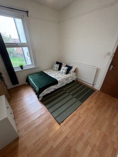 Lovely Double Room in Turnpike Lane Main Photo