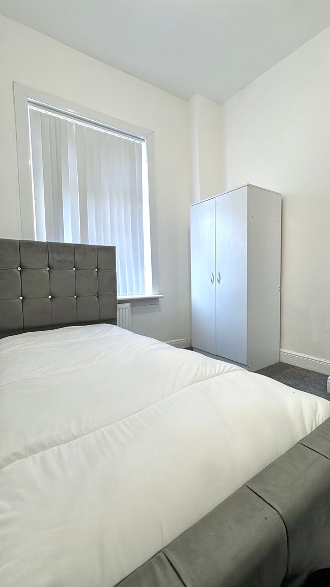 Newly Refurbished Double Rooms to Let Main Photo