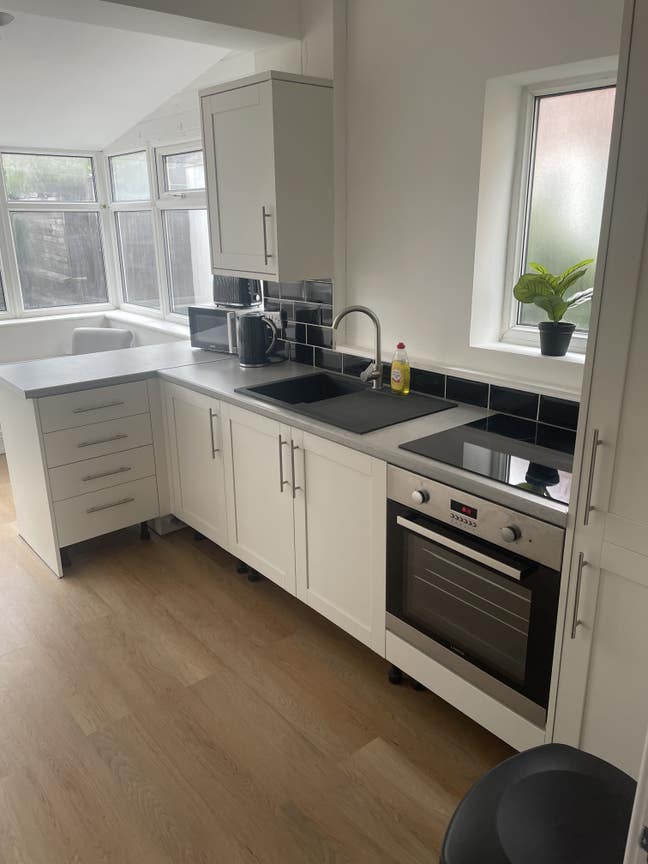 Newly refurbished, central Selby location.  Main Photo