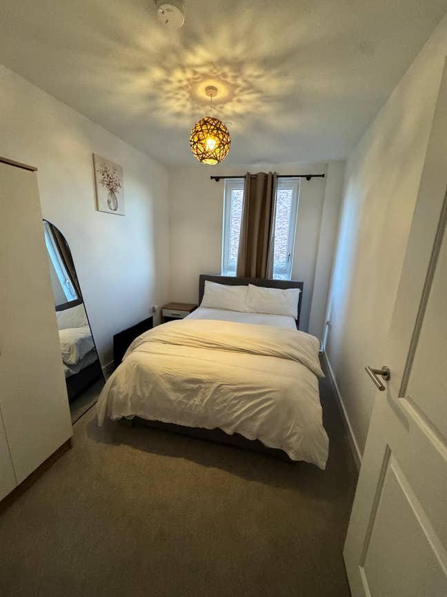 1 bed in a two bed apartment  Main Photo